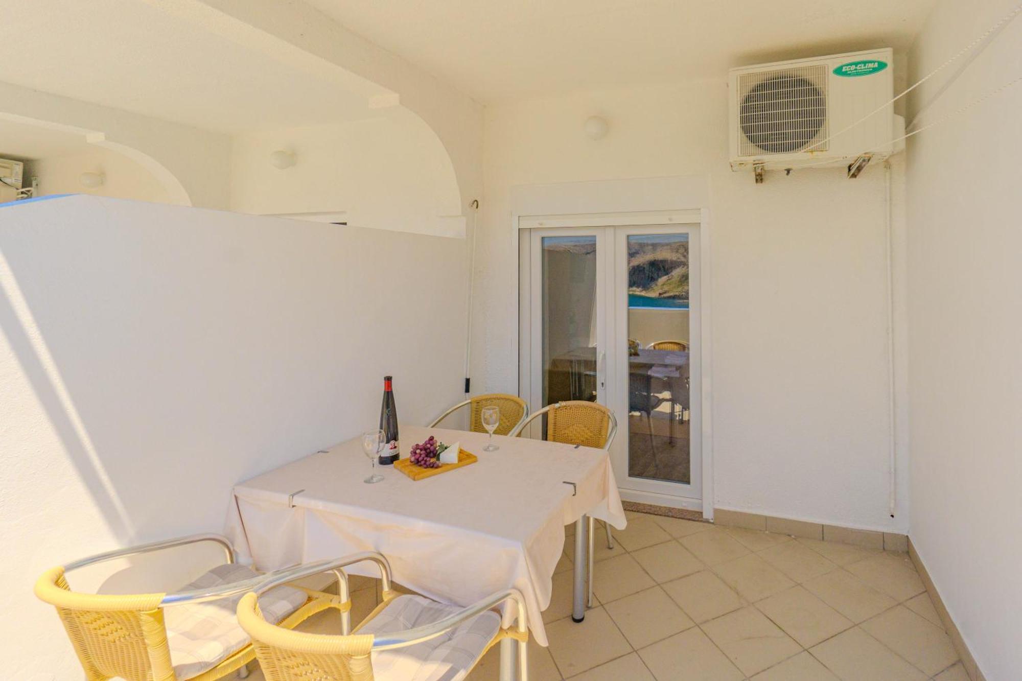 Magdalena With Mountain And Seaview Apartment Metajna Exterior photo